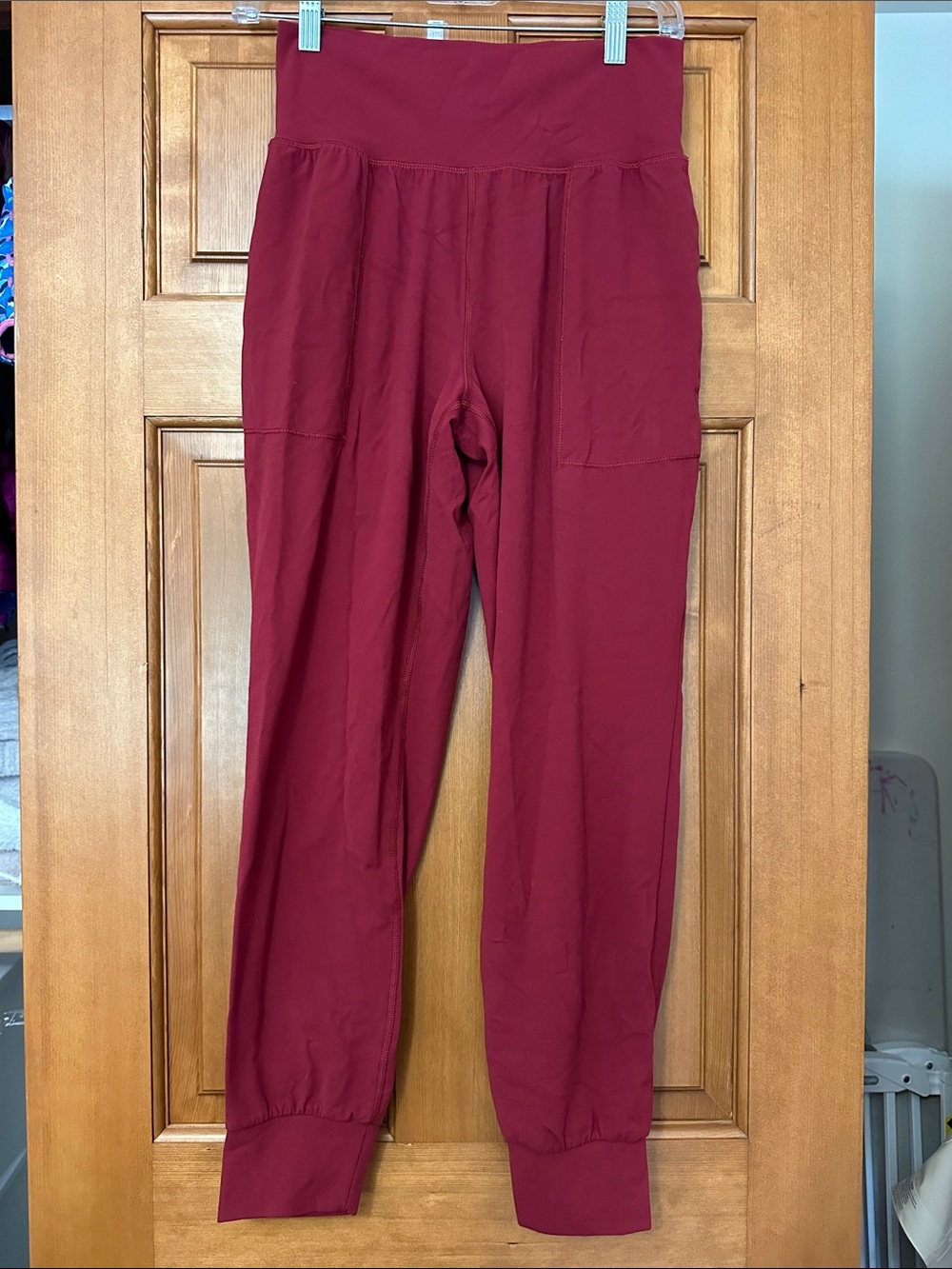 Athleta Salutation Jogger in Deep Red size SP